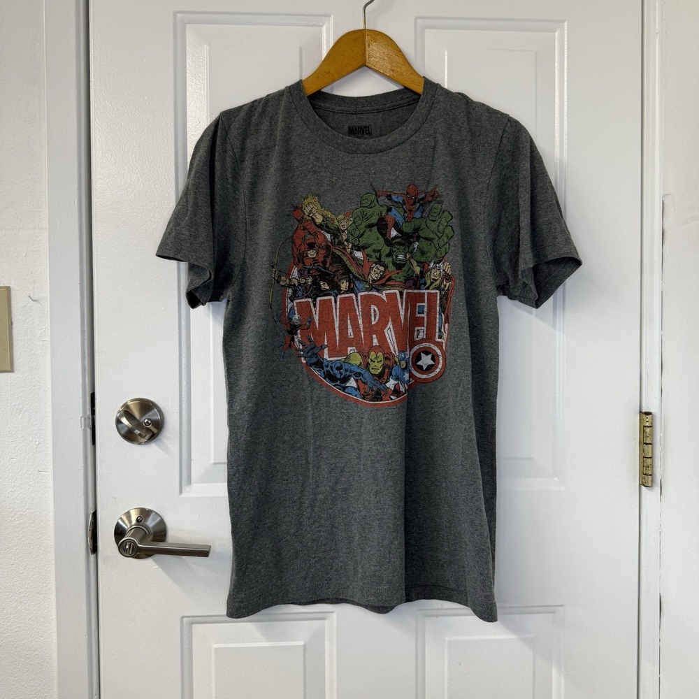 Marvel Comics Graphic T-Shirt Superhero Avengers Spiderman Hulk Gray Men's Small
